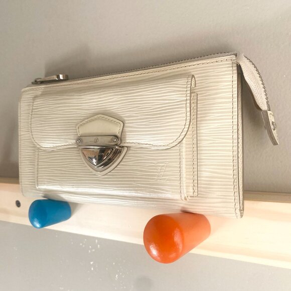 LV Epi Astrid Wristlet Clutch Wallet in Ivory w/ Silver Hardware CT4089 - Picture 4 of 17